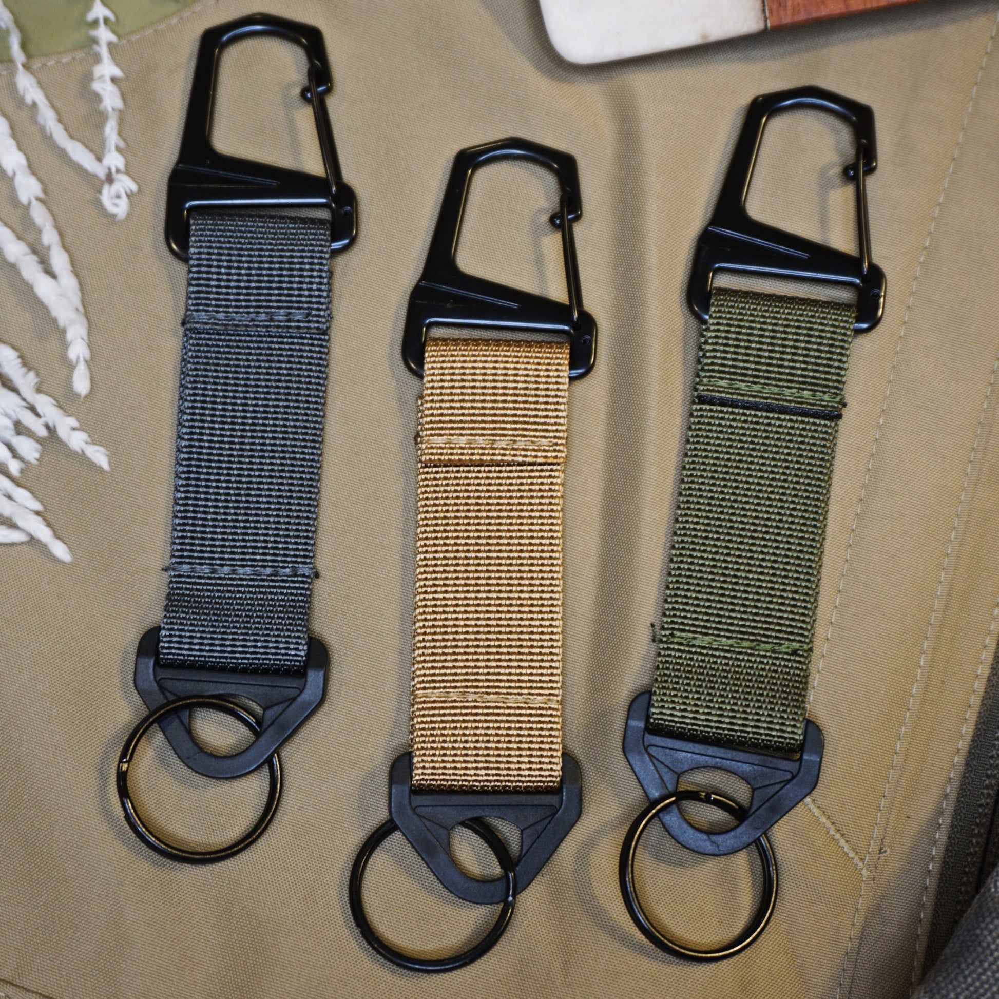 Tactical Carabiner Keychain green grey and tan